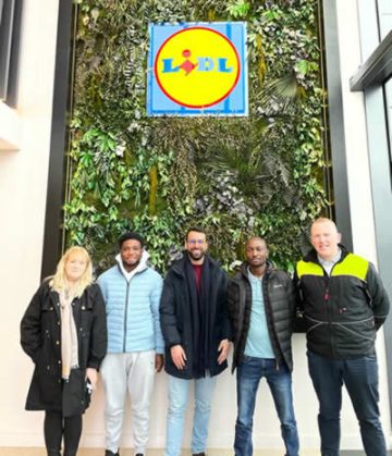 Logistics staff & students at Lidl Regional Distribution centre